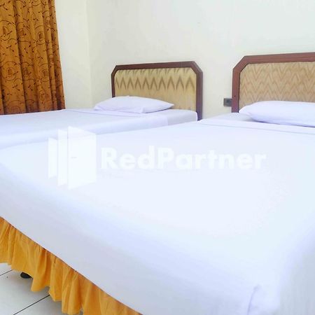 Hotel Transit 1 Makassar Redpartner المظهر الخارجي الصورة