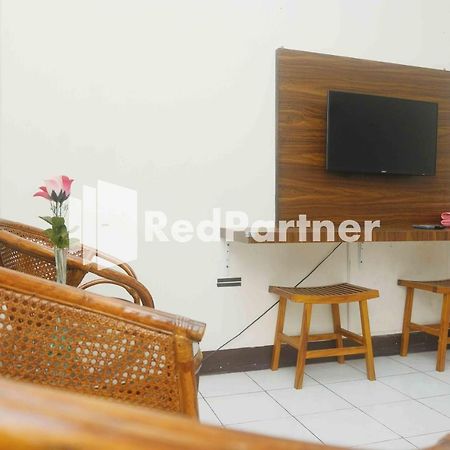 Hotel Transit 1 Makassar Redpartner المظهر الخارجي الصورة
