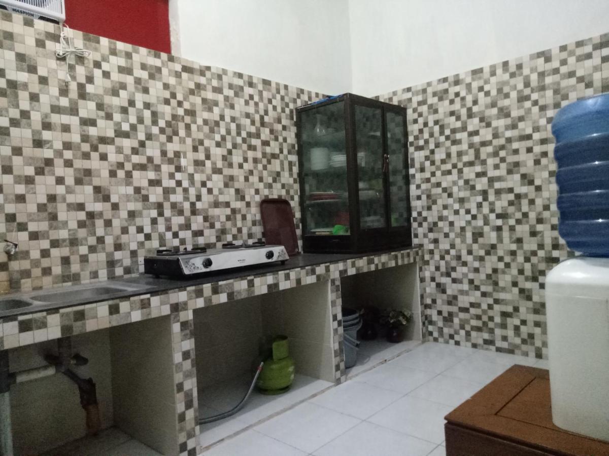 Hotel Transit 1 Makassar Redpartner المظهر الخارجي الصورة