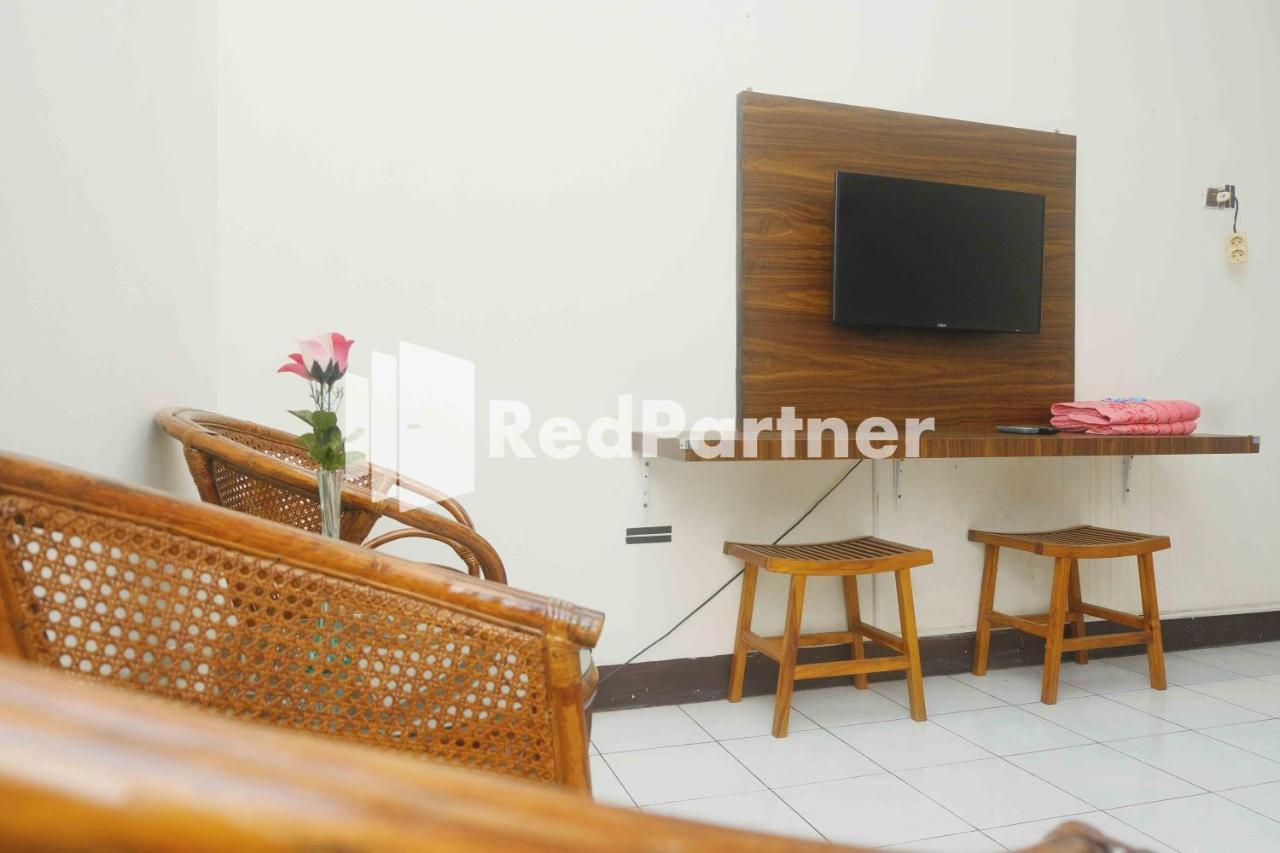 Hotel Transit 1 Makassar Redpartner المظهر الخارجي الصورة