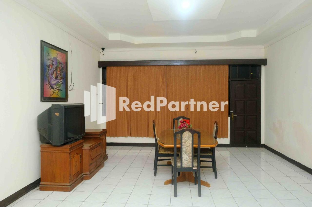 Hotel Transit 1 Makassar Redpartner المظهر الخارجي الصورة