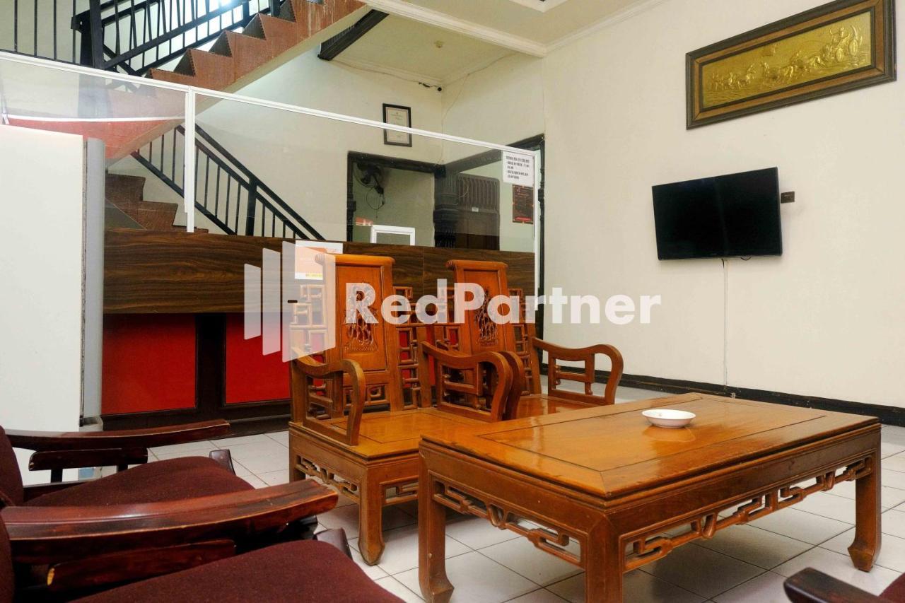 Hotel Transit 1 Makassar Redpartner المظهر الخارجي الصورة