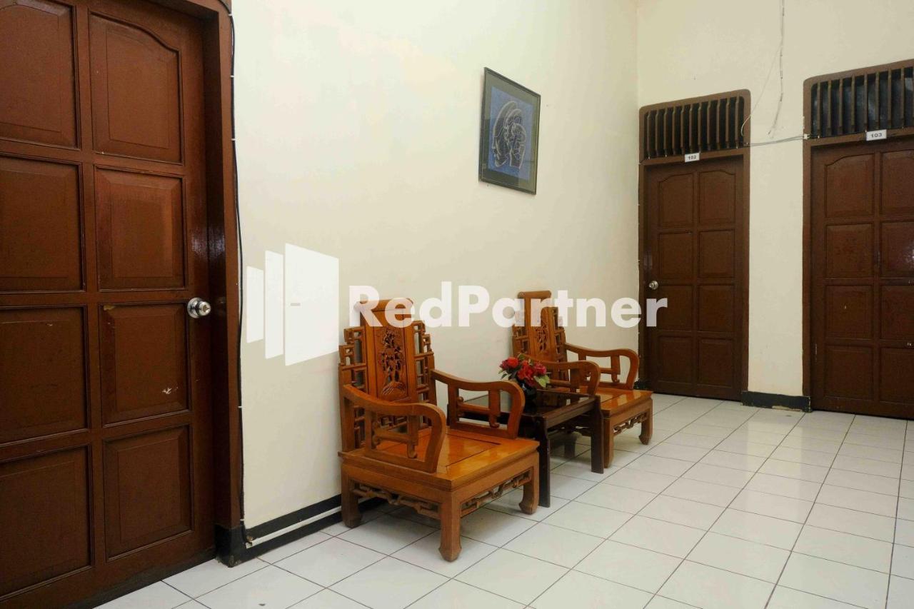 Hotel Transit 1 Makassar Redpartner المظهر الخارجي الصورة