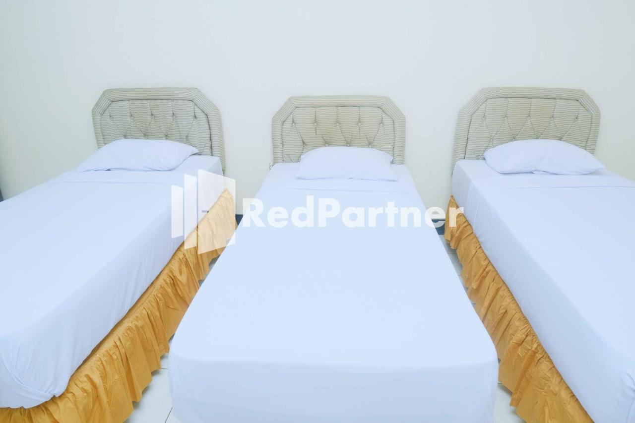Hotel Transit 1 Makassar Redpartner المظهر الخارجي الصورة