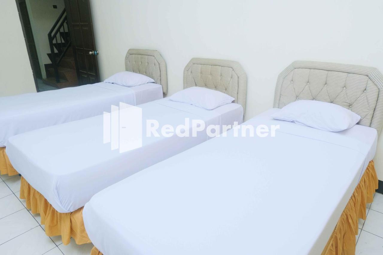 Hotel Transit 1 Makassar Redpartner المظهر الخارجي الصورة